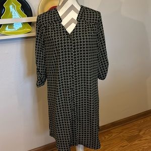 Hawthorne cream & black pattern dress, size medium